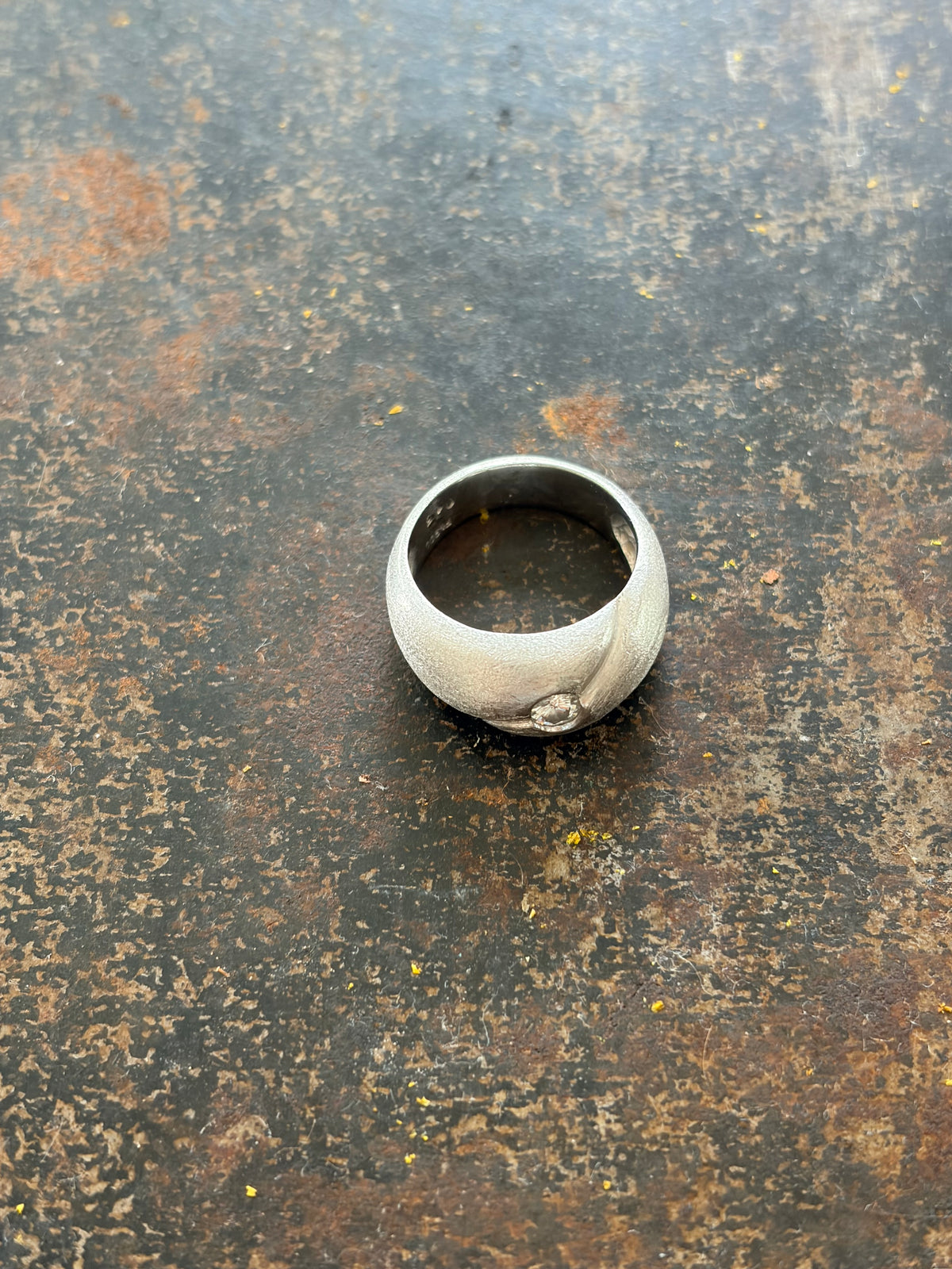 Core Ring – Platinum 900 Diamond Ring | Maltka