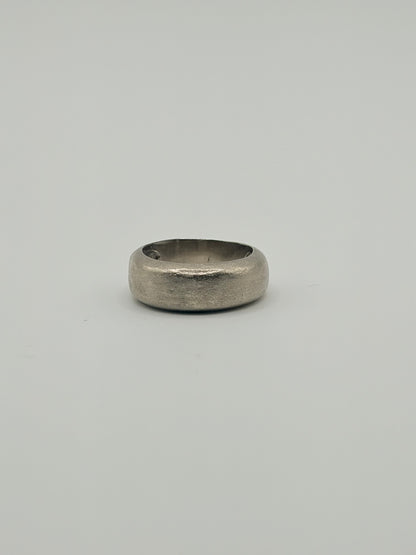 Simple Band – 10K White Gold Ring | Maltka