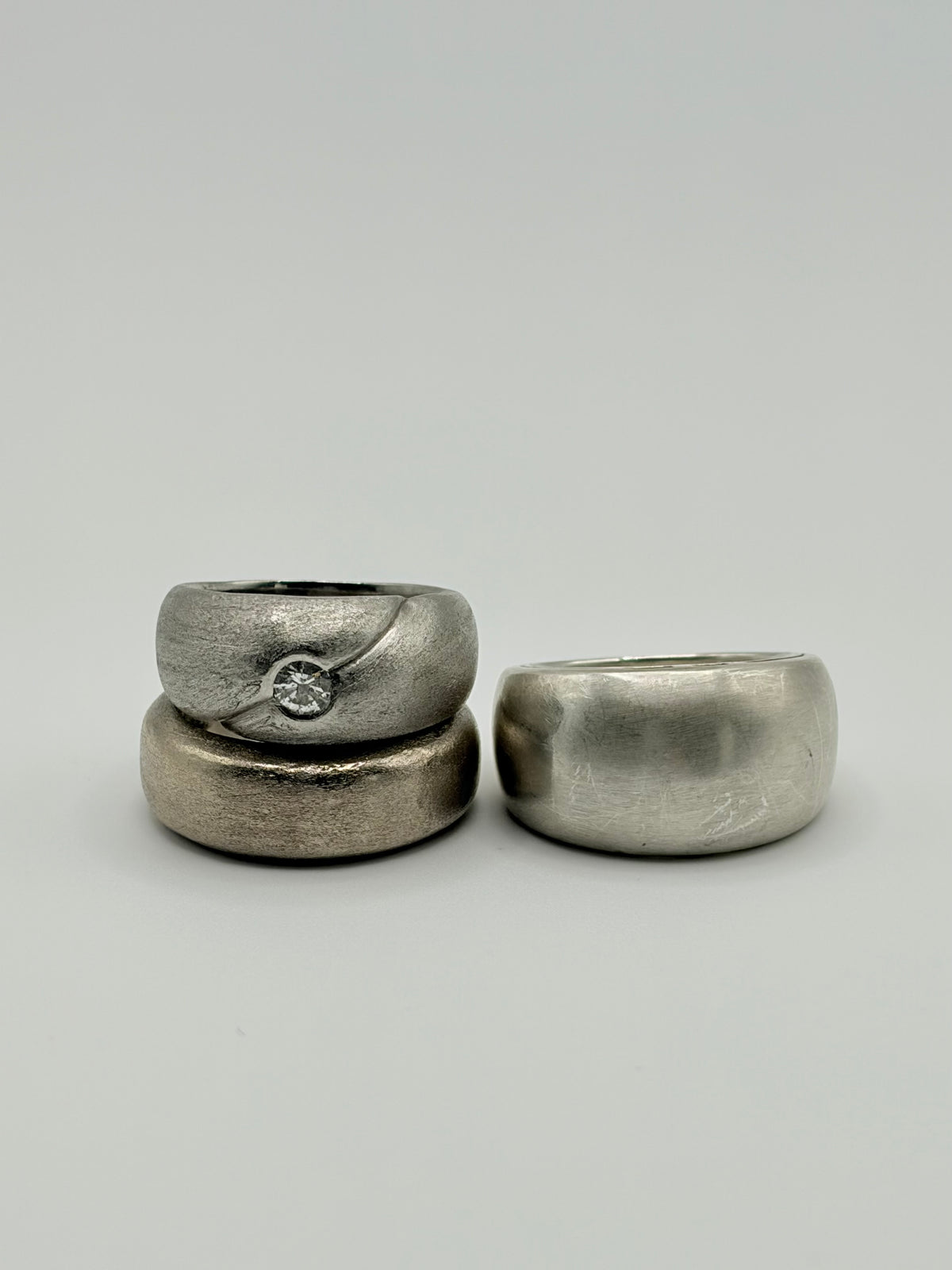 Simple Band – 10K White Gold Ring | Maltka