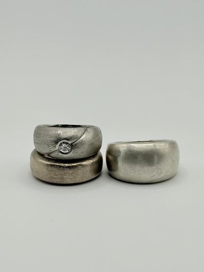 Simple Band – 10K White Gold Ring | Maltka